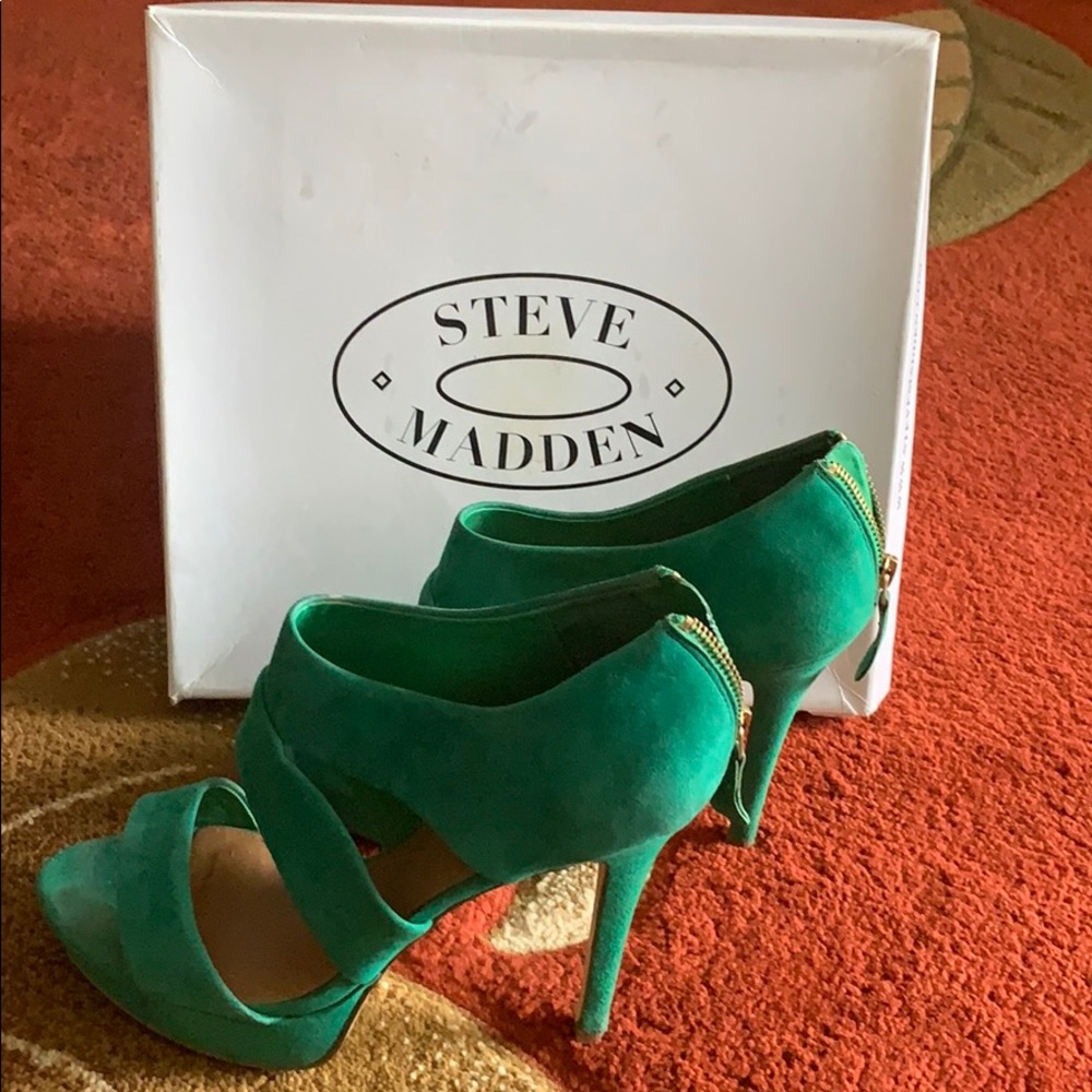 Women’s shoes